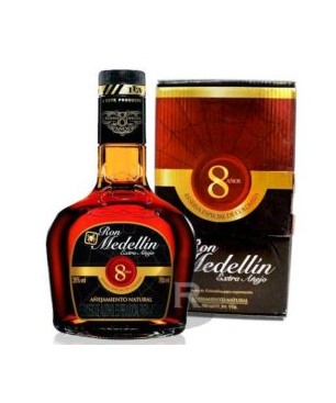Ron Medellin 8 Años 70 Cl